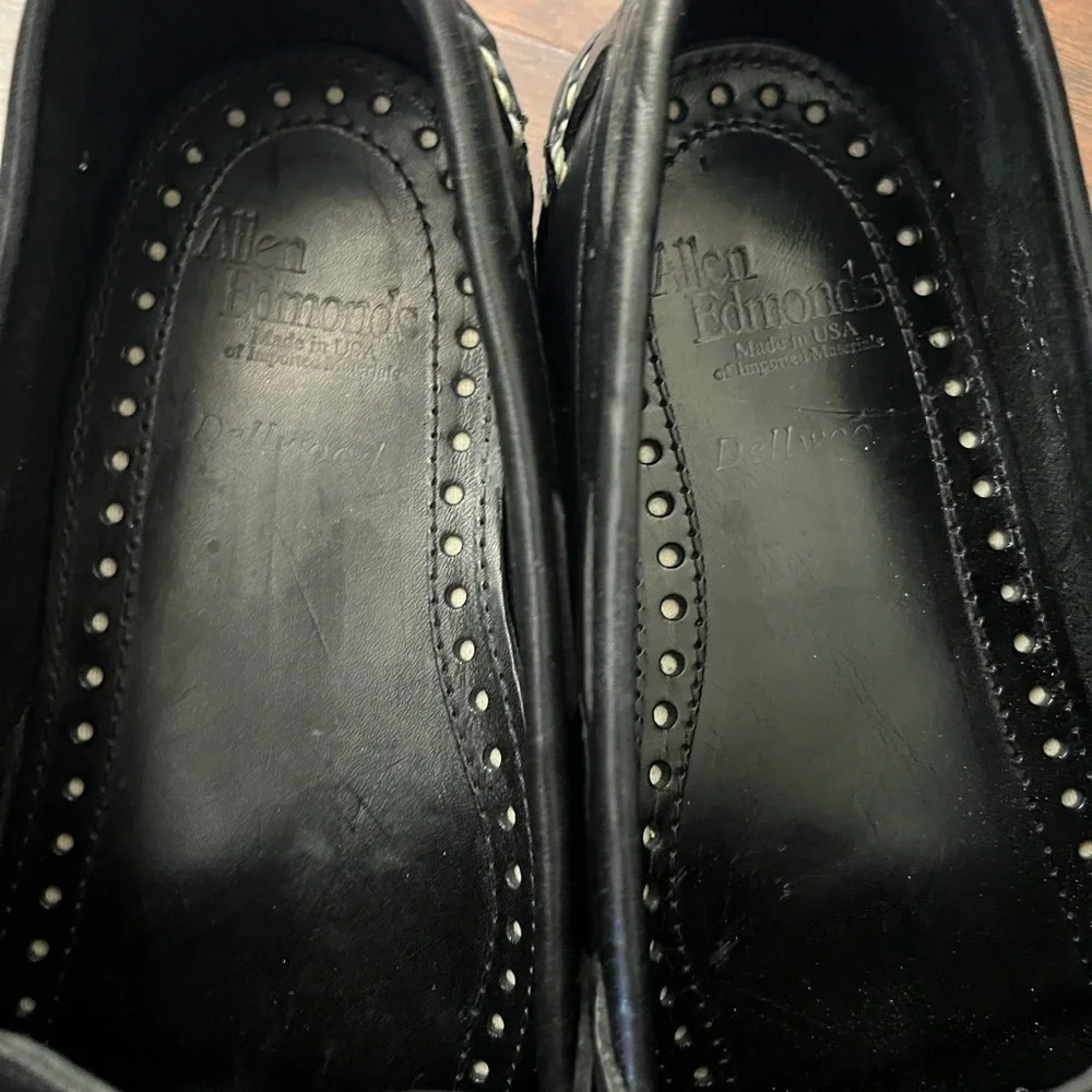Allen Edmond’s Dellwood Men's Black Tassel Loafers-Size 9.5 D